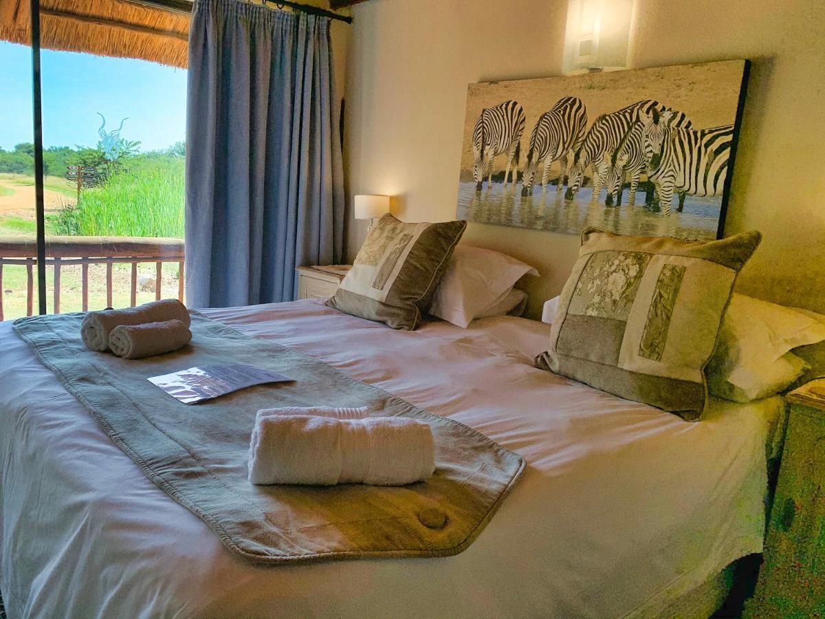 Tshikwalo Game Lodge Klipdrift Buitenkant foto