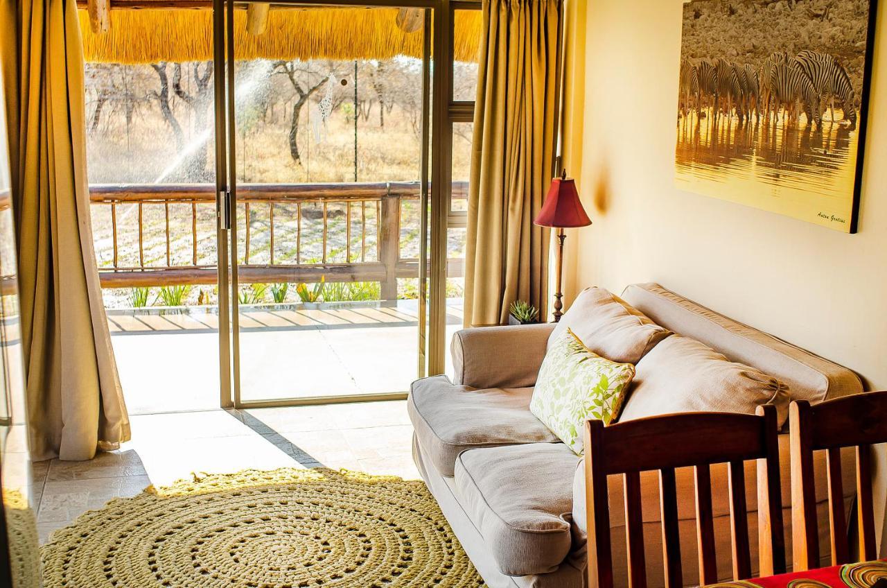 Tshikwalo Game Lodge Klipdrift Buitenkant foto
