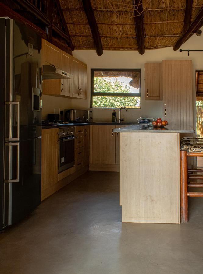 Tshikwalo Game Lodge Klipdrift Buitenkant foto