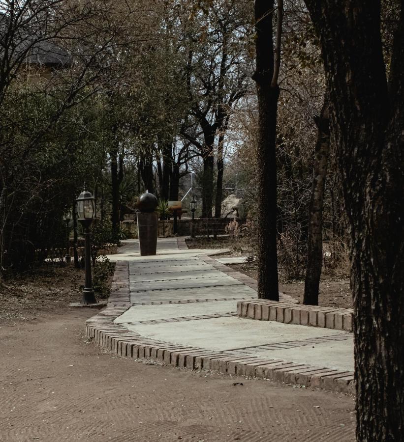 Tshikwalo Game Lodge Klipdrift Buitenkant foto